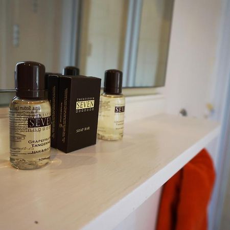 Ship Stores Guest House Clare Bilik gambar